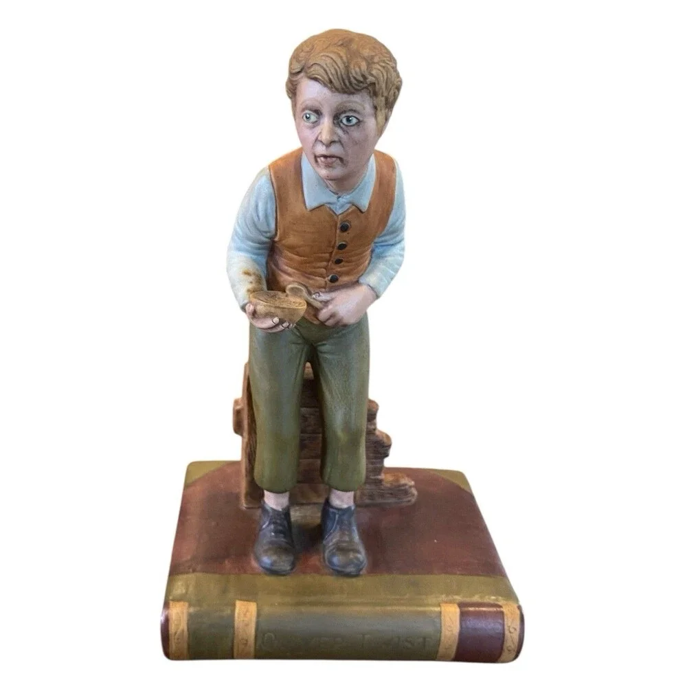 RARE Aynsley England fine Porcelain OLIVER TWIST -1977 Charles‎ Dickens Series.